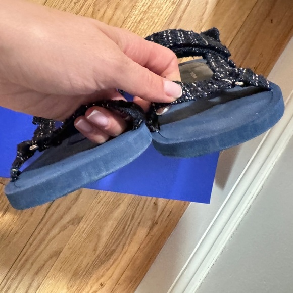 STUART WEITZMAN Vail Sport Fae-Fall Tweed Sandals in size 7.5 - Picture 3 of 10